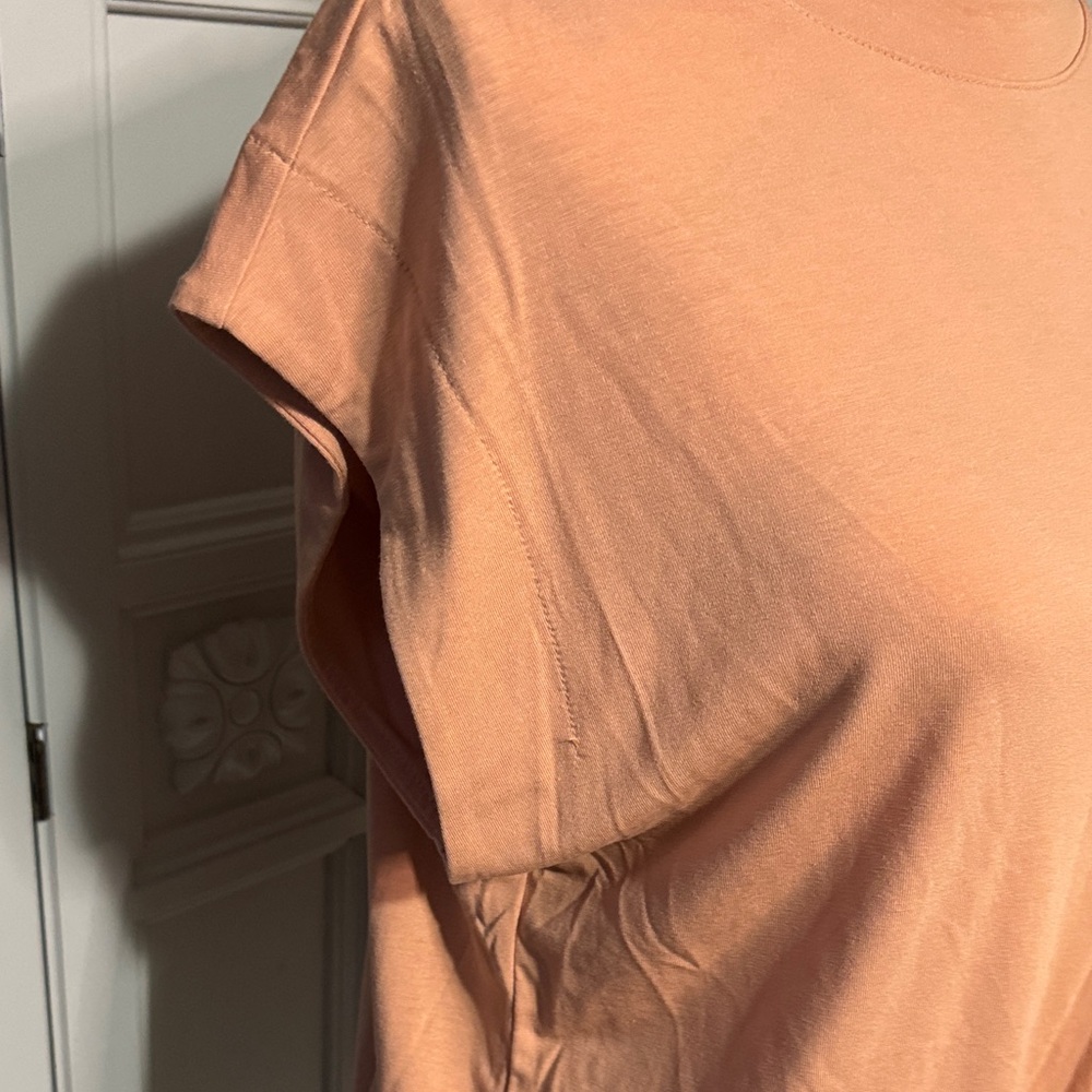Peach Women's Top by PROLOGUE Size Small - Picture 3 of 9